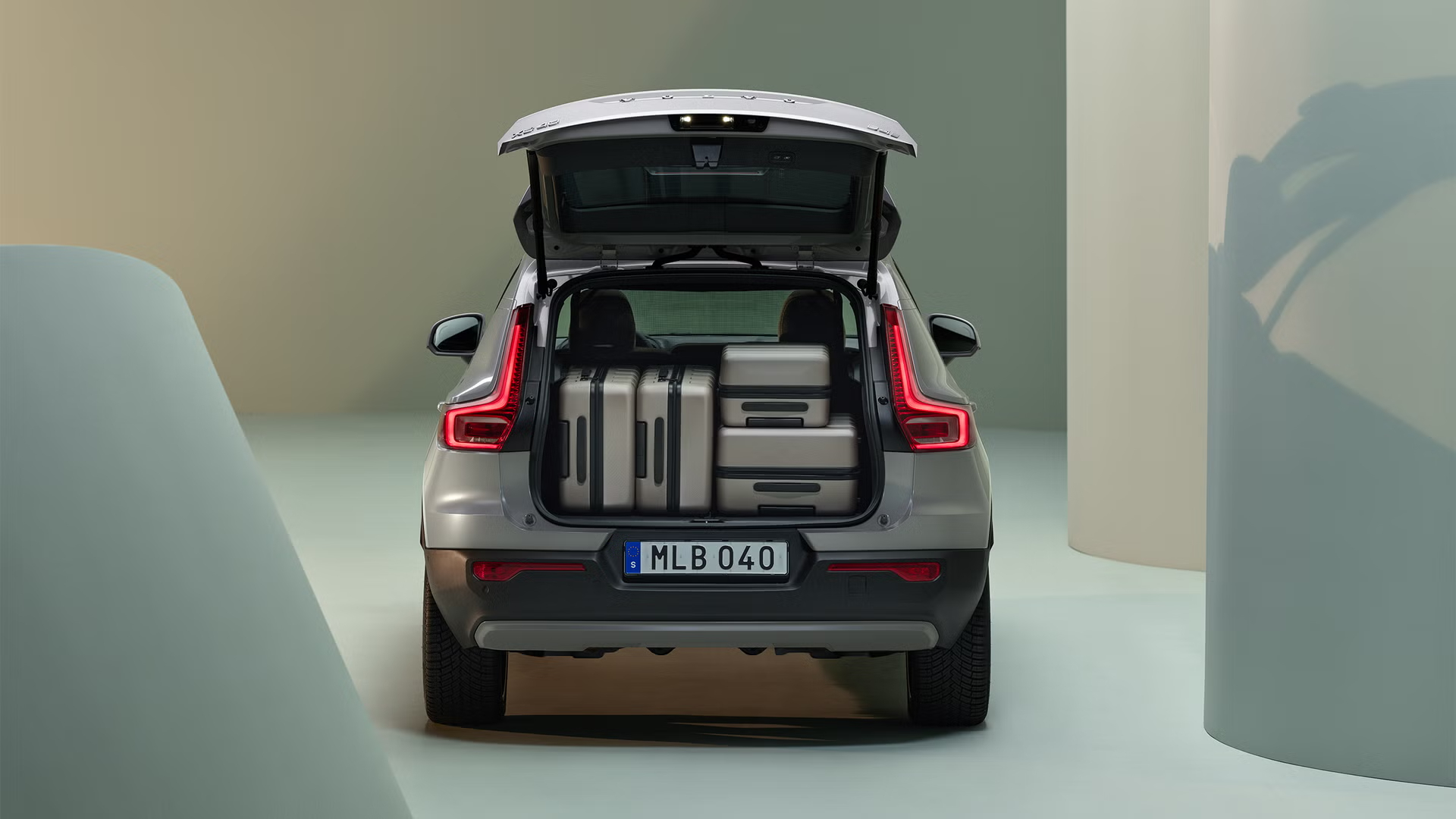 Volvo XC40 Ultra - Ảnh 5