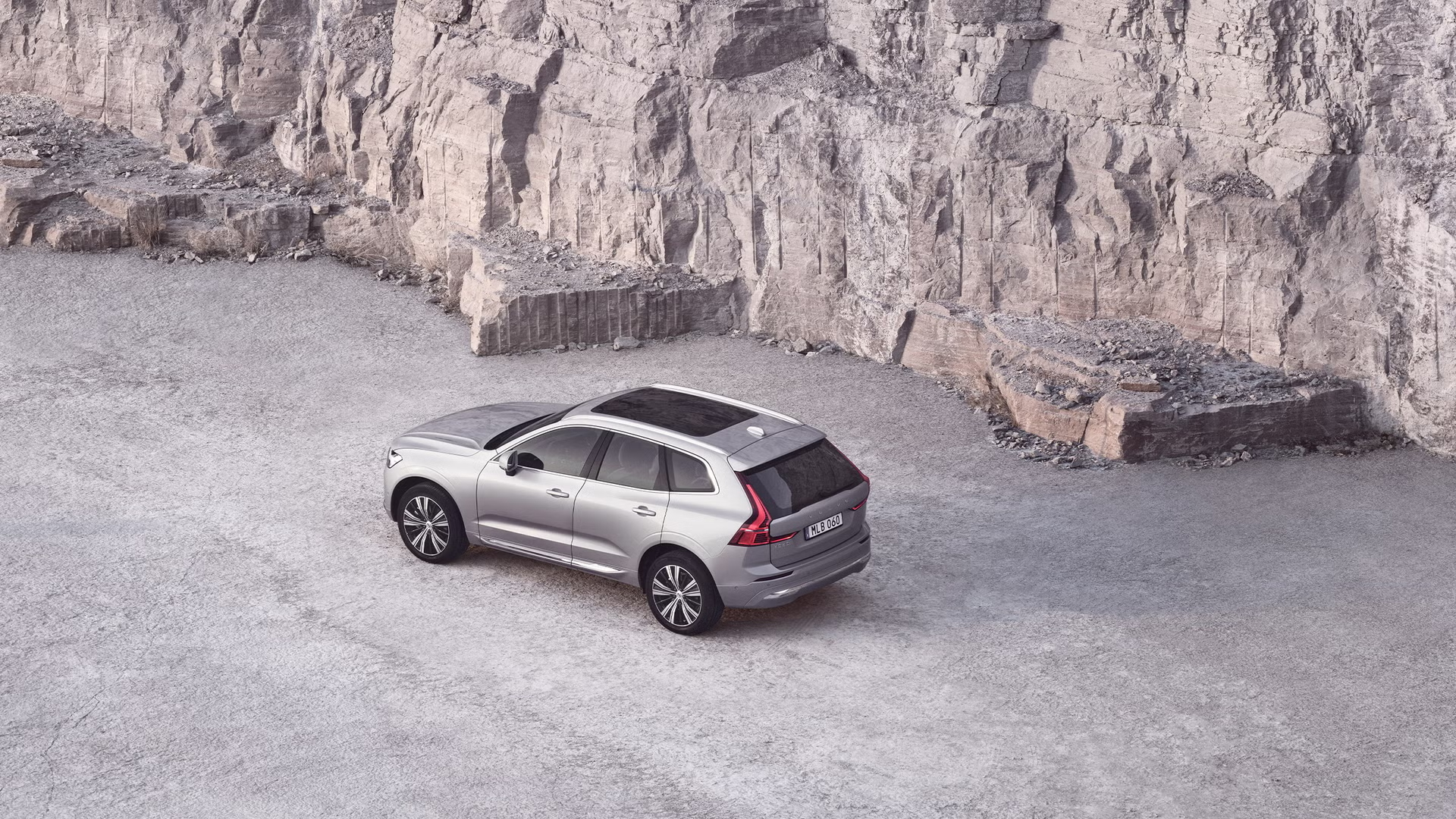 Volvo XC60 Ultra - Ảnh 8
